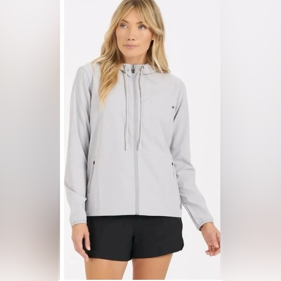 Vuori Jackets & Blazers - Vuori Outdoor Trainer Shell Jacket Platinum Size XS